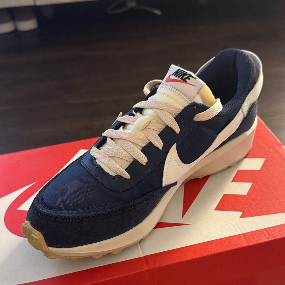 Nike Navy and White waffle Sneakers (8M 9.5W)